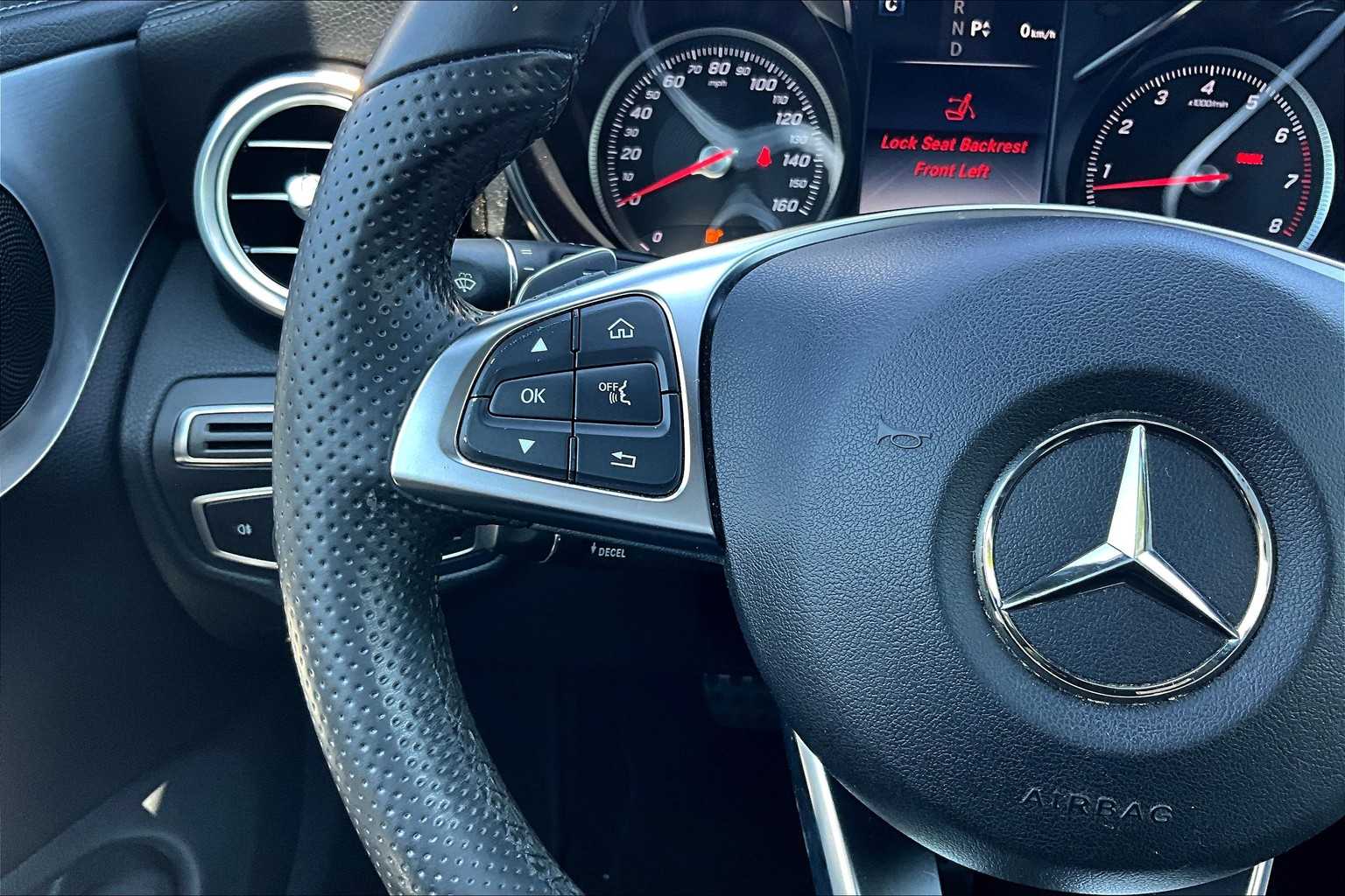 2017 Mercedes Benz C 300 photo 23