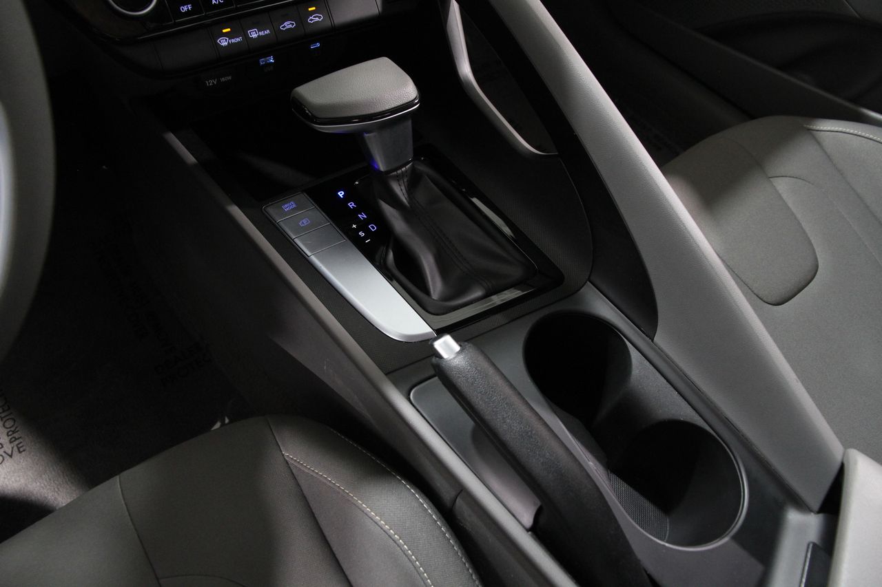 2024 Hyundai Elantra SEL photo 15