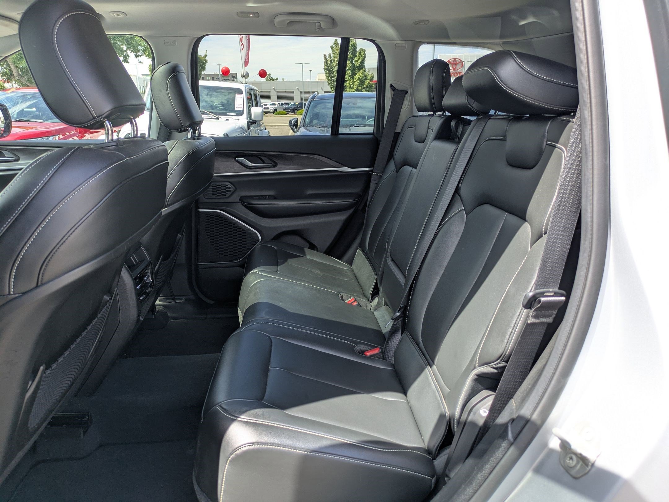 2023 Jeep Cherokee 4xe photo 25