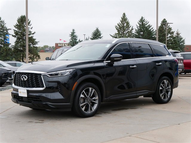 2023 Infiniti QX60 Luxe photo 2