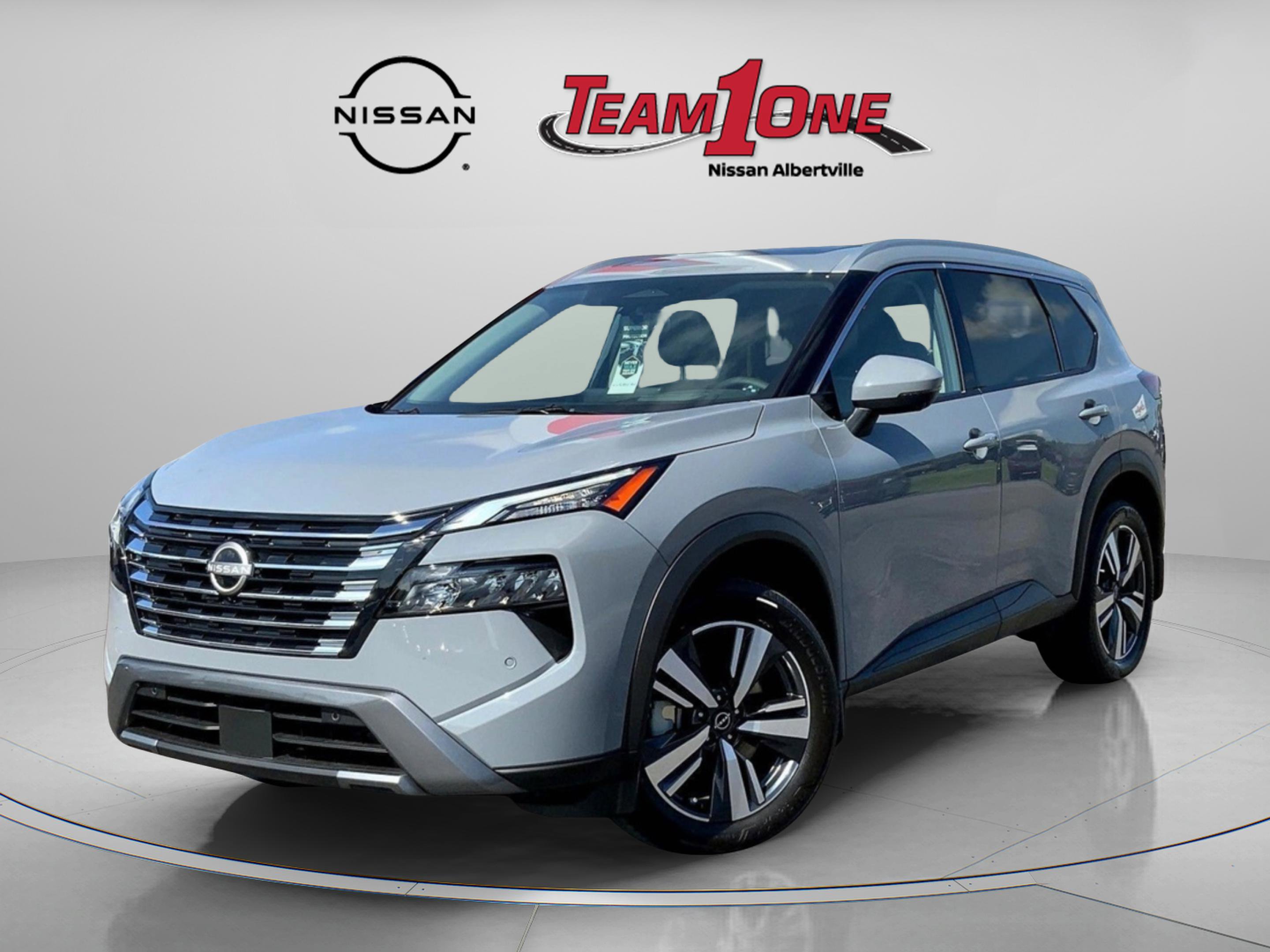 2025 Nissan Rogue SL photo 2