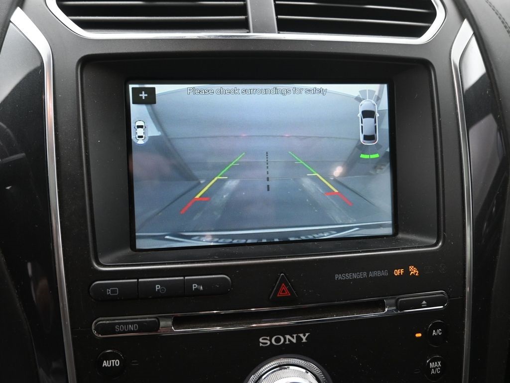 2018 Ford Explorer Platinum photo 3