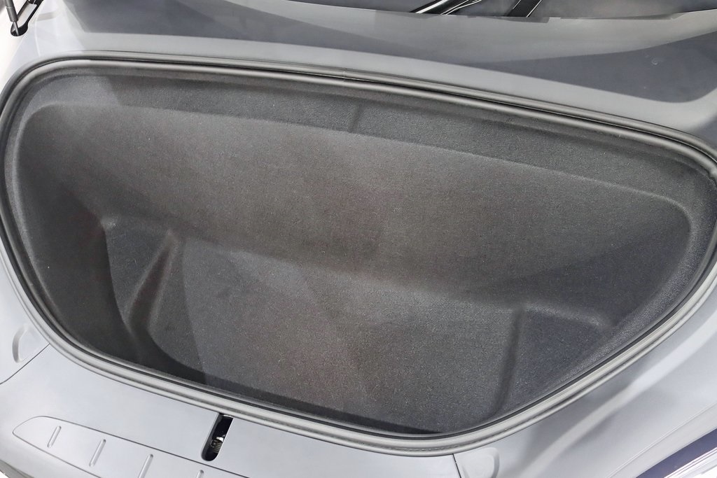 2025 Tesla Model X photo 31