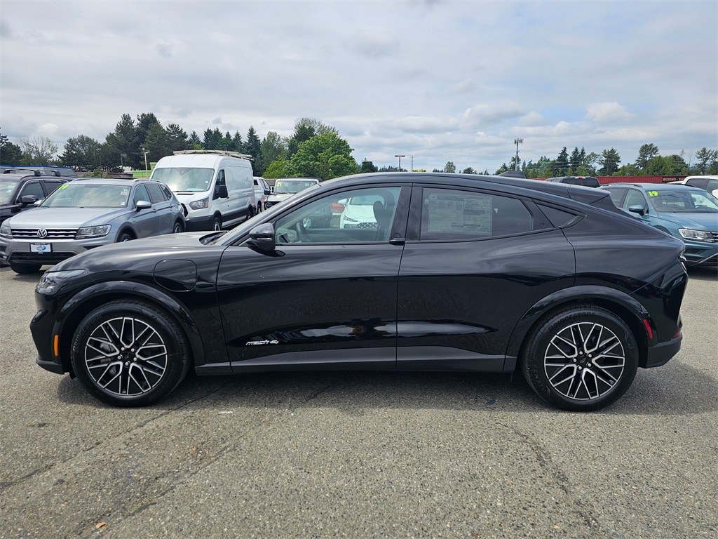 2025 Ford Mustang Mach-E Premium photo 2