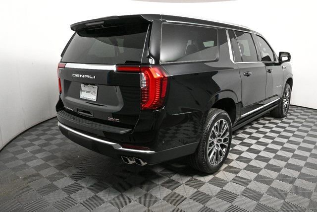 2026 Gmc Yukon XL Denali photo 2