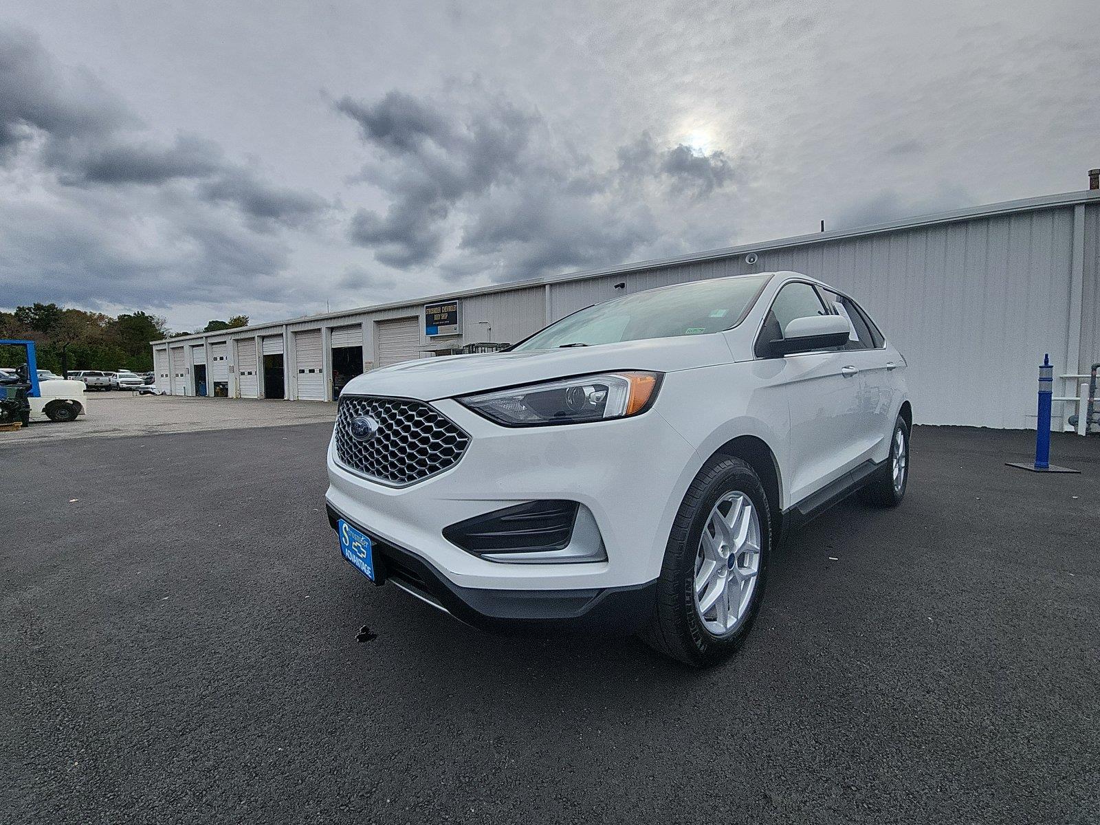 2024 Ford Edge SEL's photo