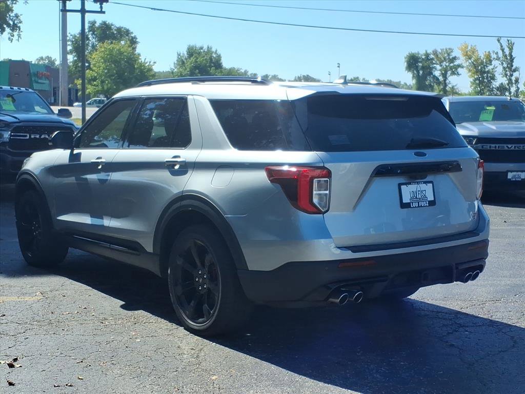 2020 Ford Explorer ST photo 31
