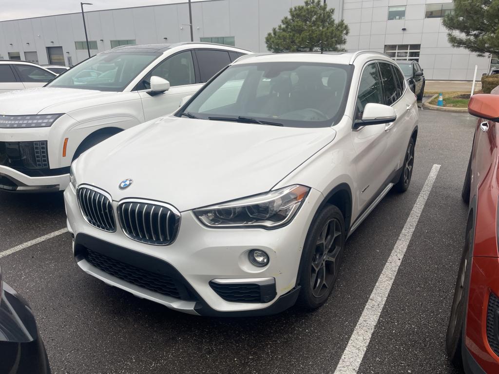 2017 BMW X1 28i's photo