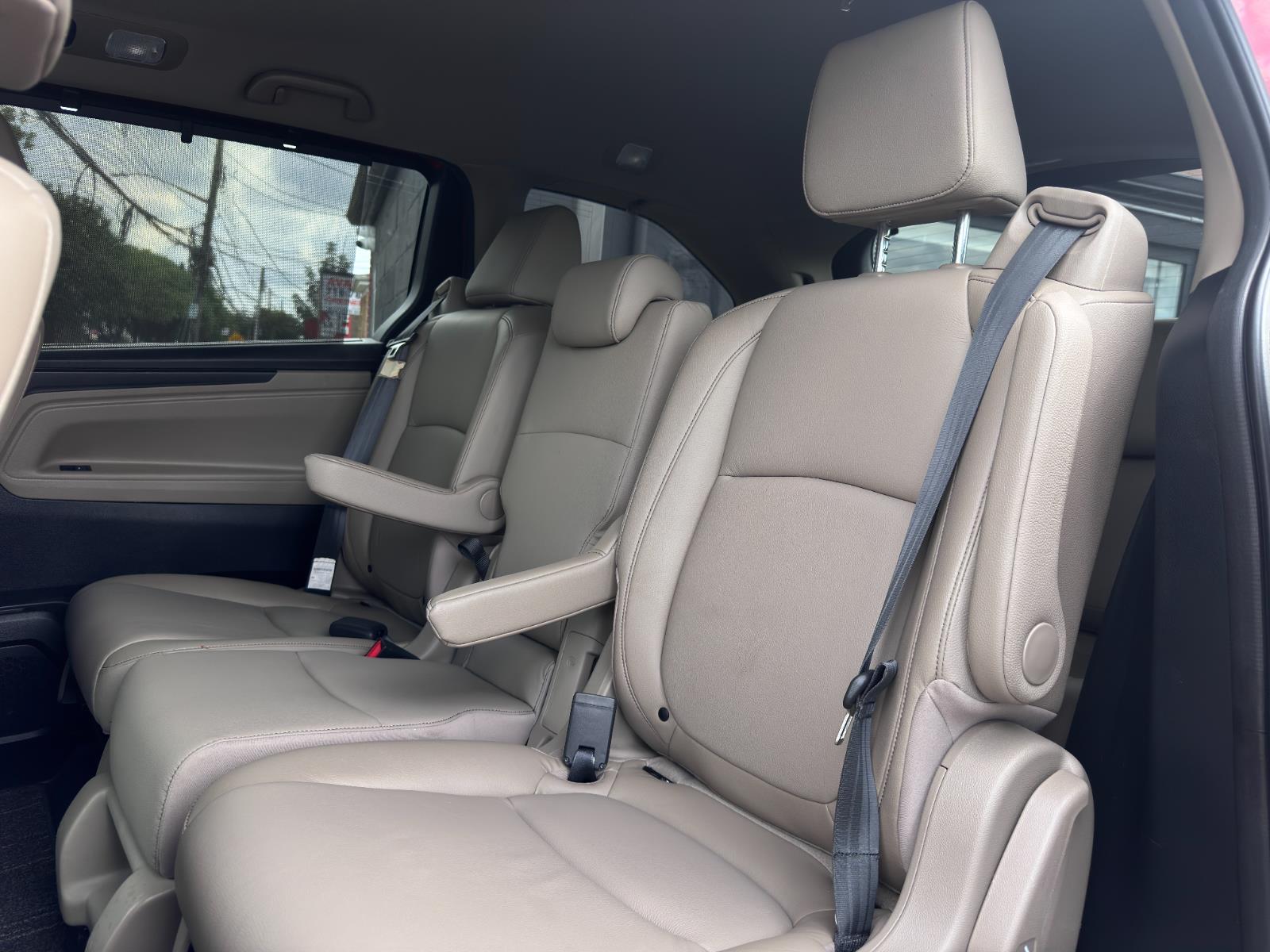 2023 Honda Odyssey EX-L photo 16