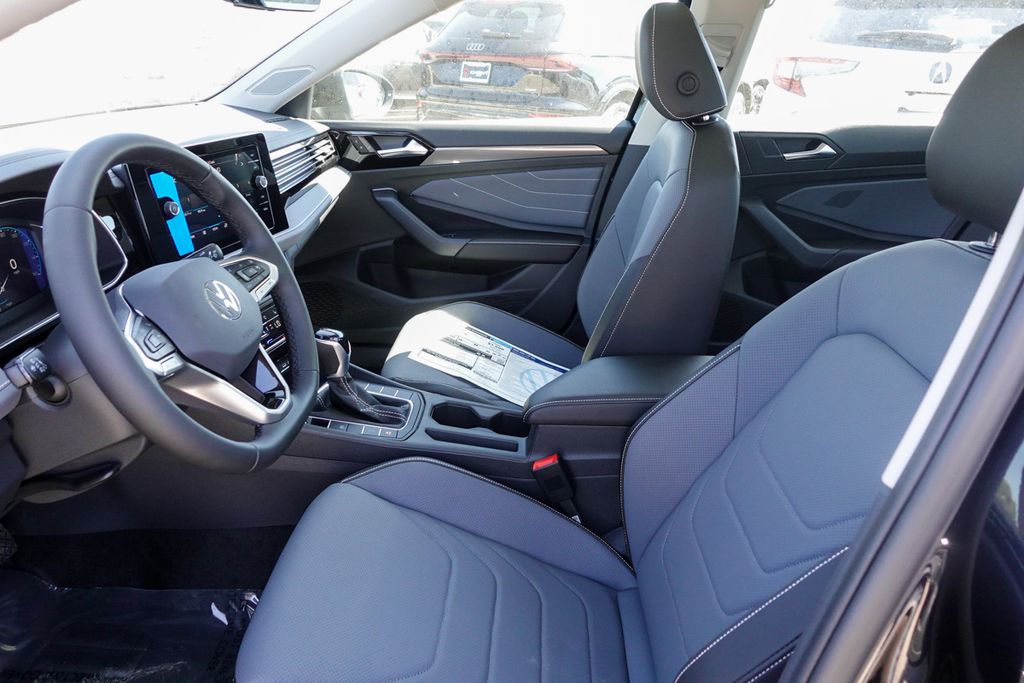 2025 Volkswagen Jetta 1.5T SEL photo 10