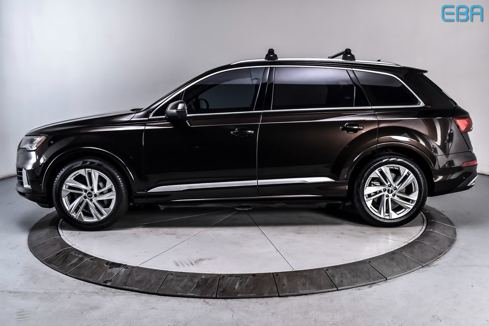 2023 Audi Q7 55 Prestige photo 3