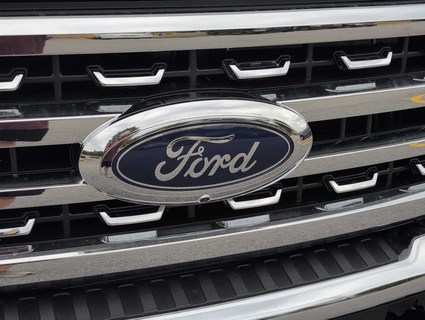 2025 Ford F-250 Lariat photo 15