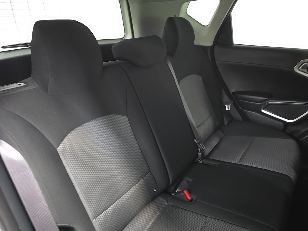 2021 Kia Soul LX photo 16