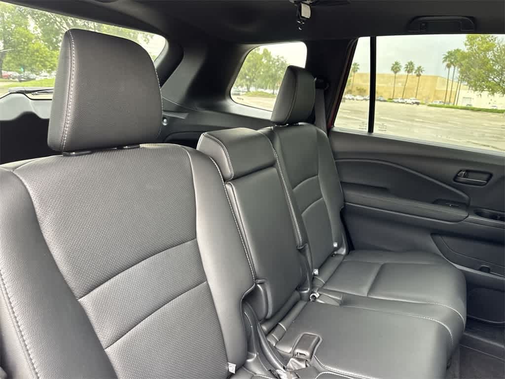 2025 Honda Passport EX-L photo 22