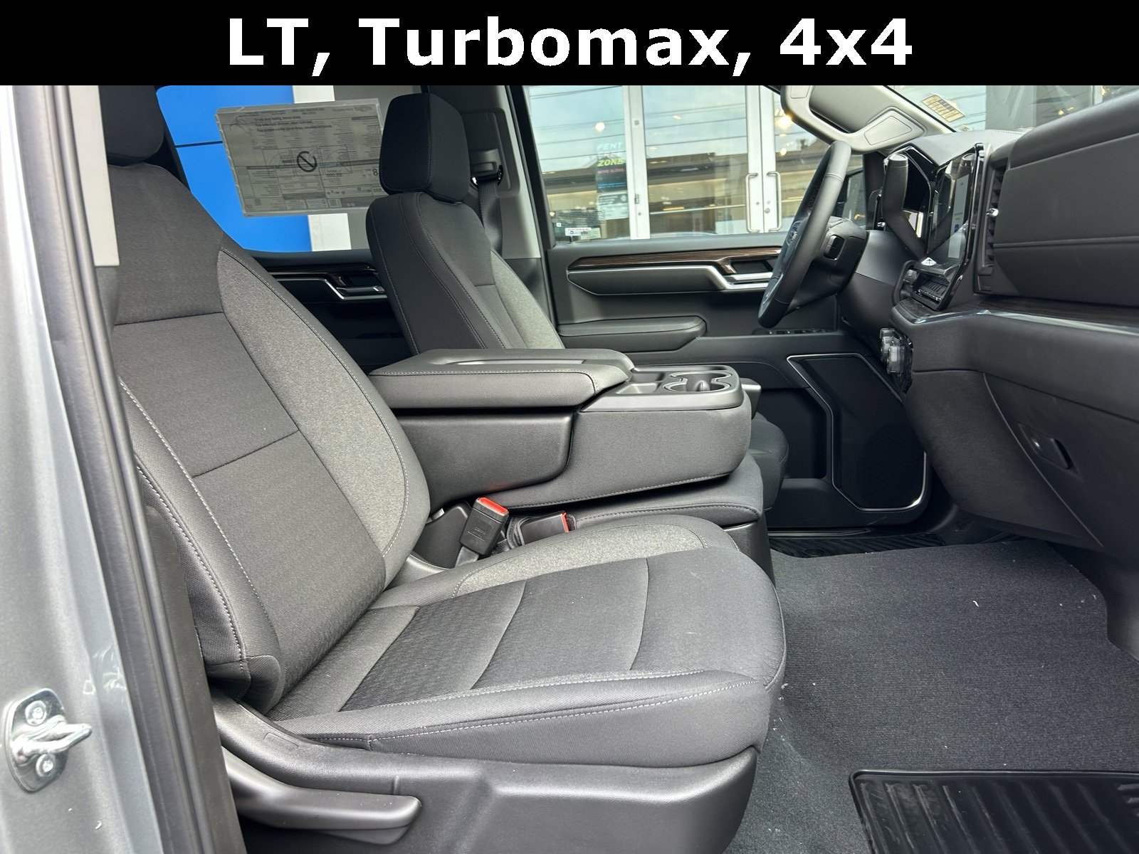 2025 Chevrolet Silverado 1500 LT photo 26