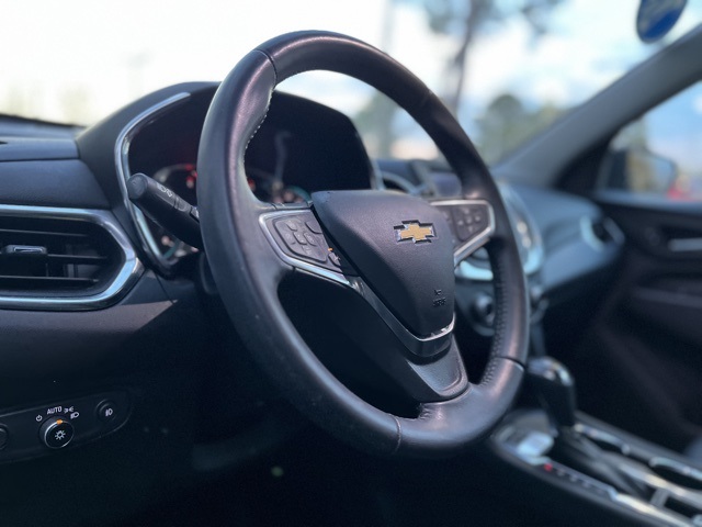 2020 Chevrolet Equinox LT photo 4