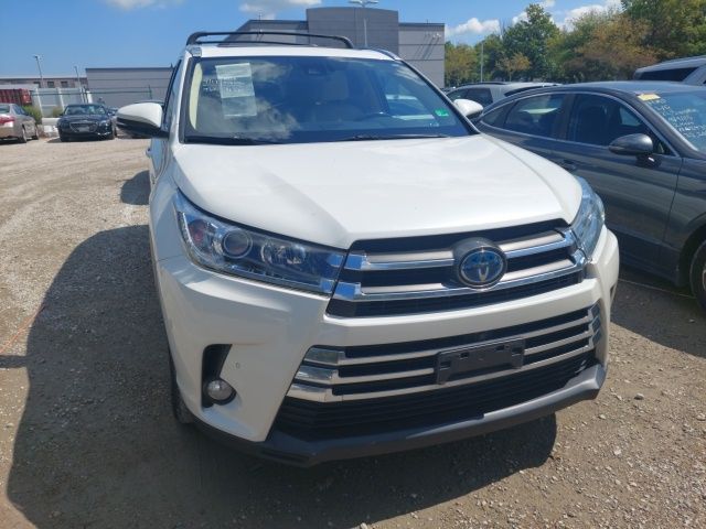 2017 Toyota Highlander Hybrid Limited photo 2