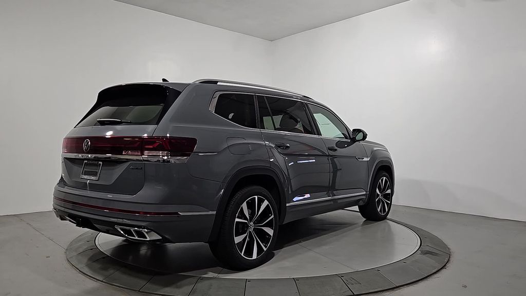 2026 Volkswagen Atlas SEL Premium R-Line photo 4