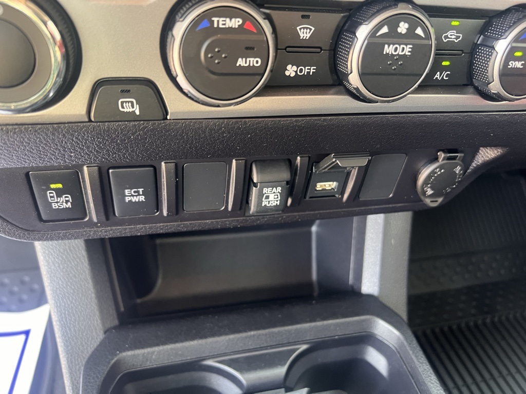 2023 Toyota Tacoma SR5 photo 29