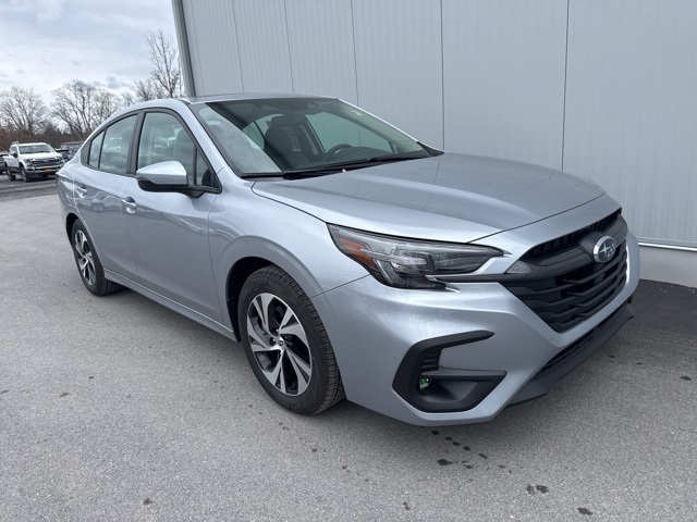 2025 Subaru Legacy Premium's photo