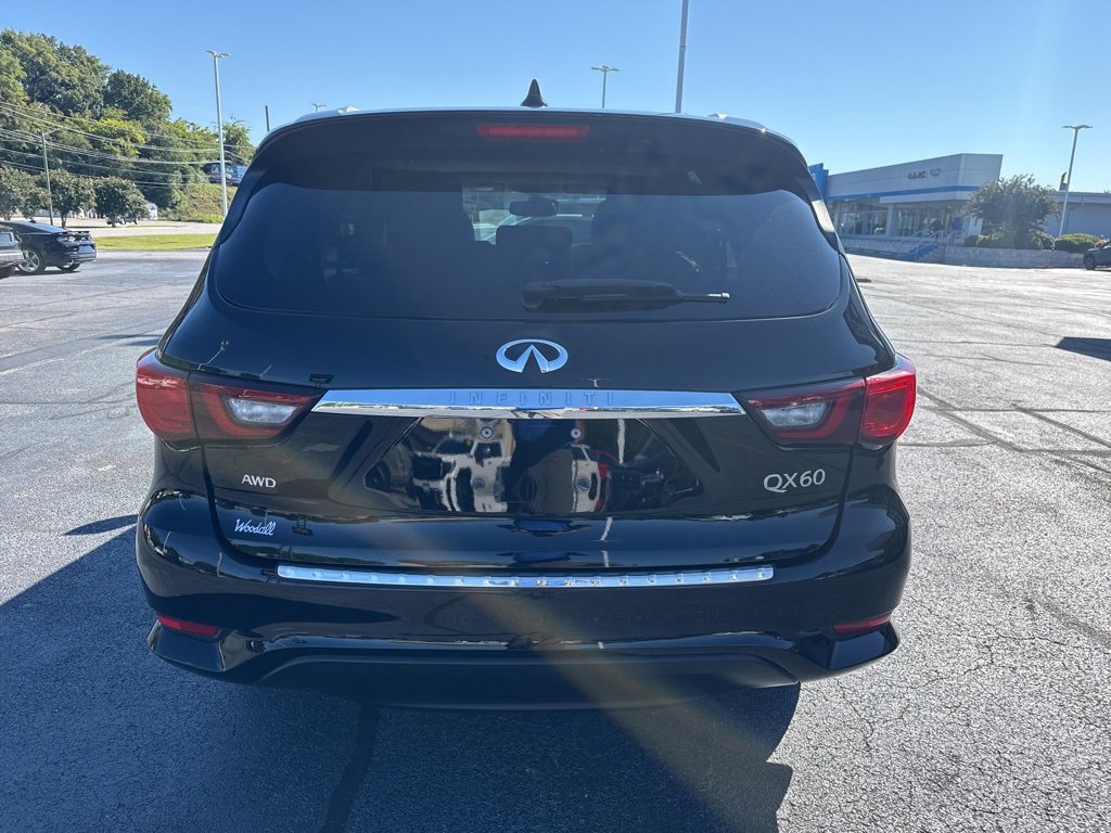 2019 Infiniti QX60 Luxe AWD photo 4