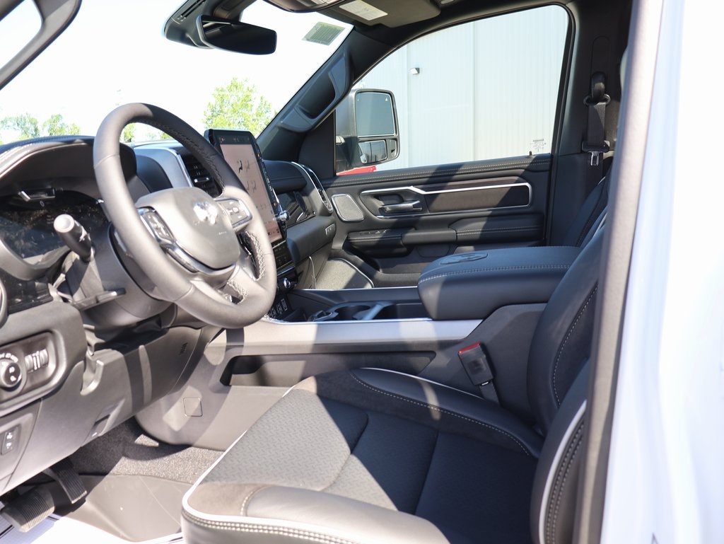 2025 Ram 1500 Laramie photo 19
