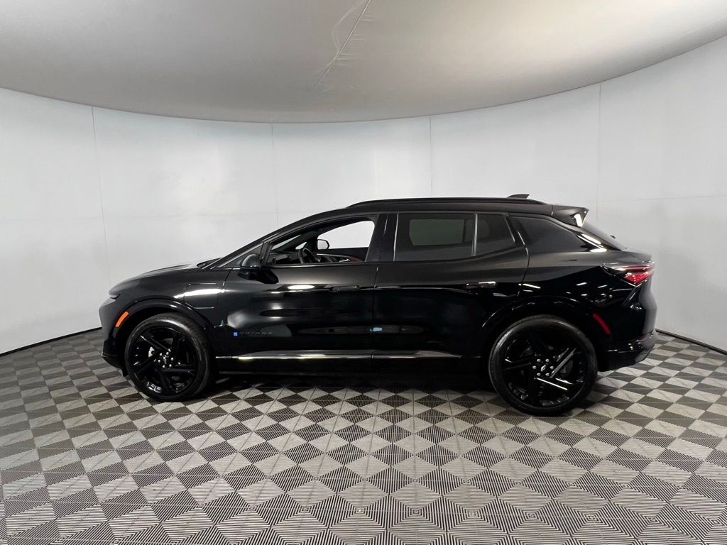 2024 Chevrolet Equinox EV 3RS photo 4