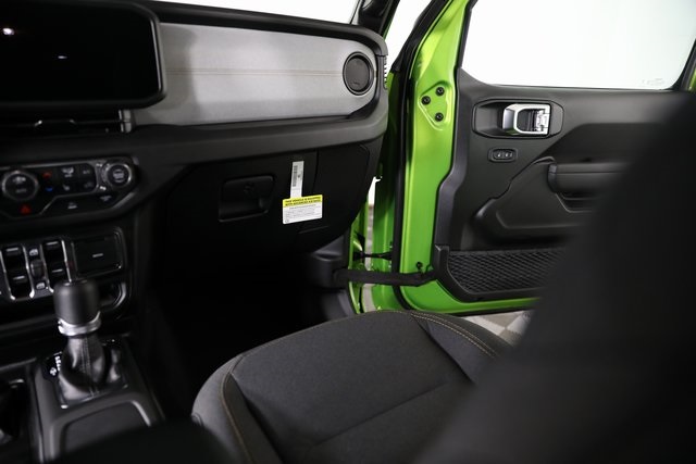 2025 Jeep Wrangler Sport S photo 18