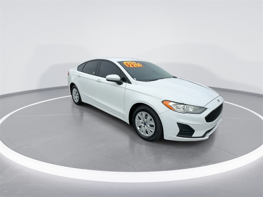 Used 2019 Ford Fusion S with VIN 3FA6P0G76KR285773 for sale in Bardstown, KY