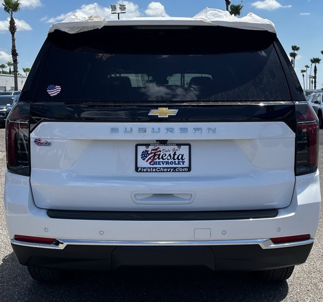 2025 Chevrolet Suburban LS photo 3
