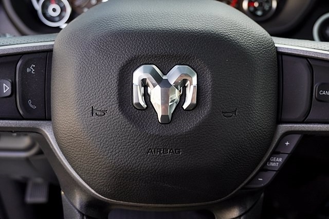 New 2024 Bright White Clear-Coat Exterior Paint RAM Tradesman image 40