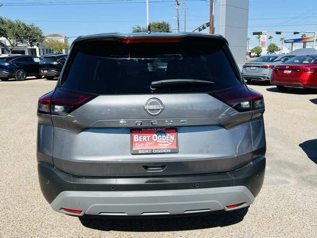 2023 Nissan Rogue S photo 3
