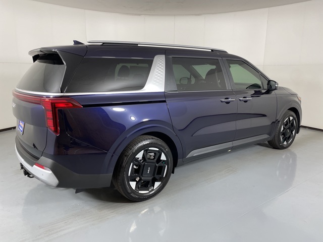 2026 Kia Carnival EX photo 4