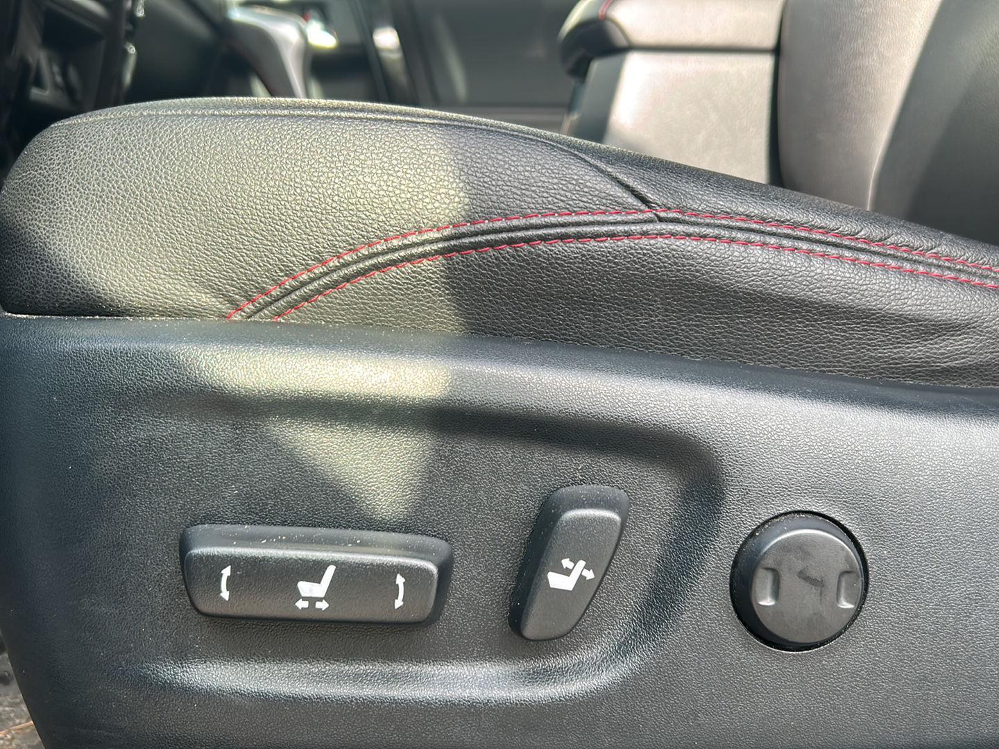 2018 Toyota 4Runner TRD Premium photo 8