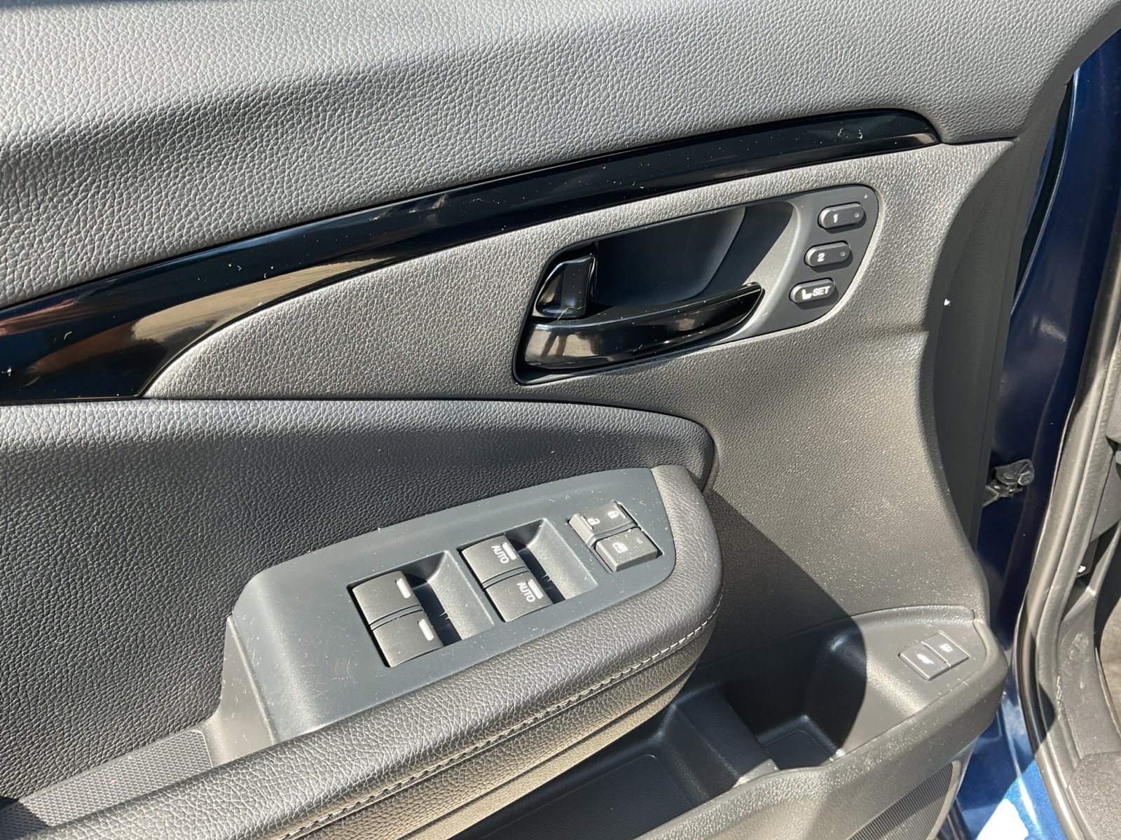 2022 Honda Passport Elite photo 17