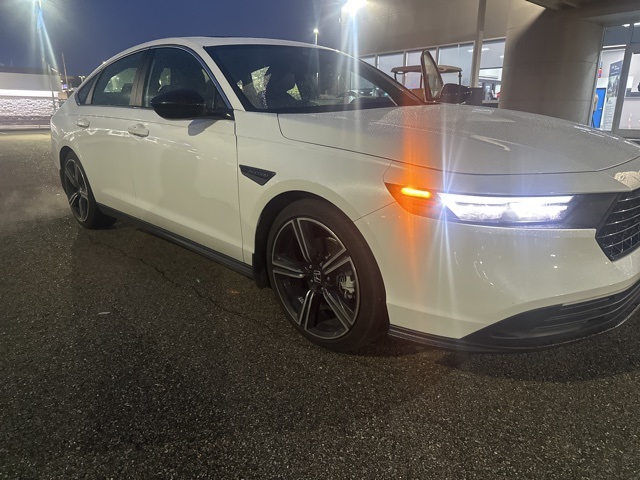 2024 Honda Accord Hybrid Sport's photo