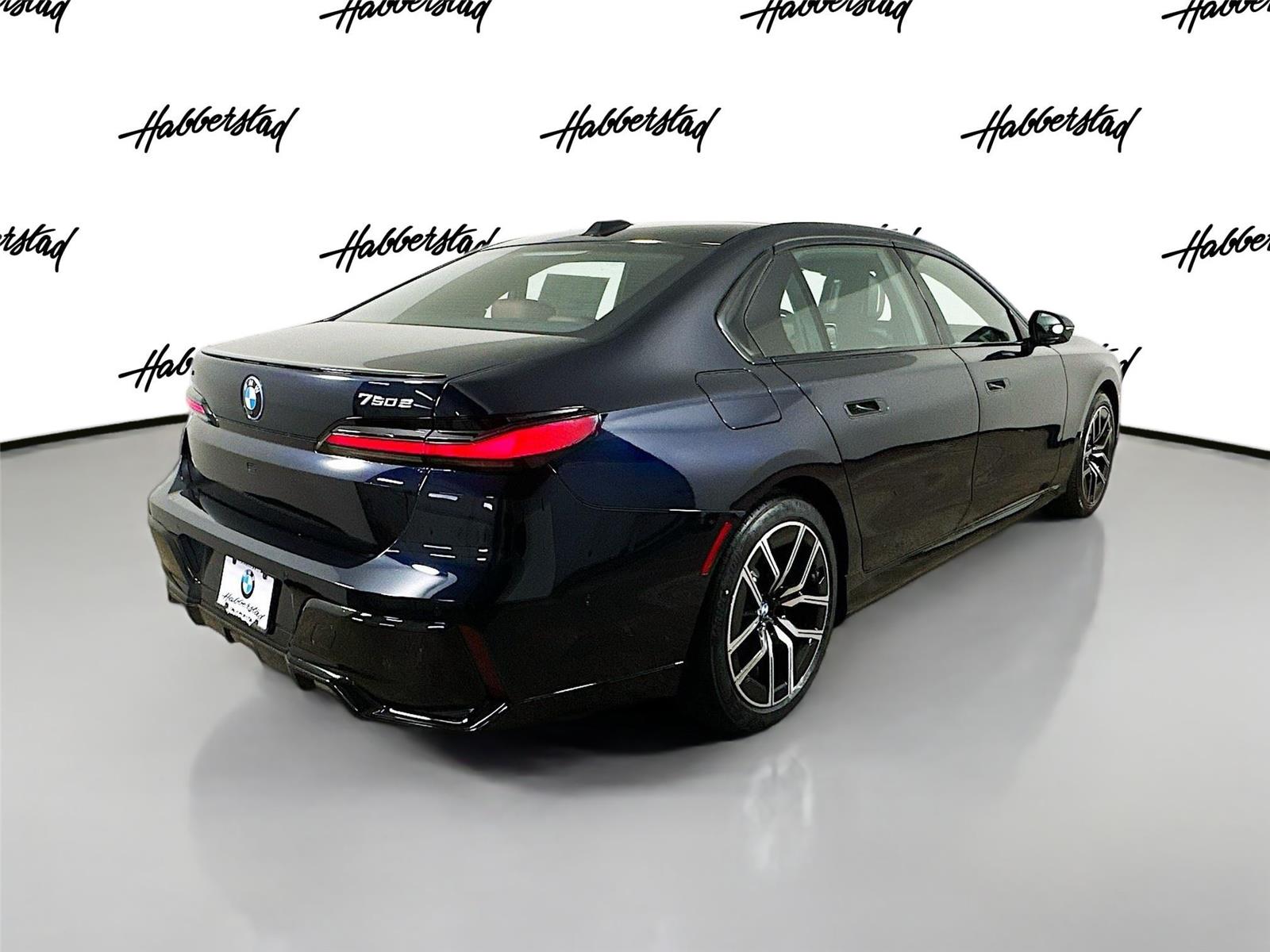 2026 Bmw 750e photo 5
