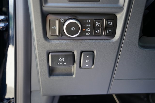 2025 FORD F-150 - Image 35
