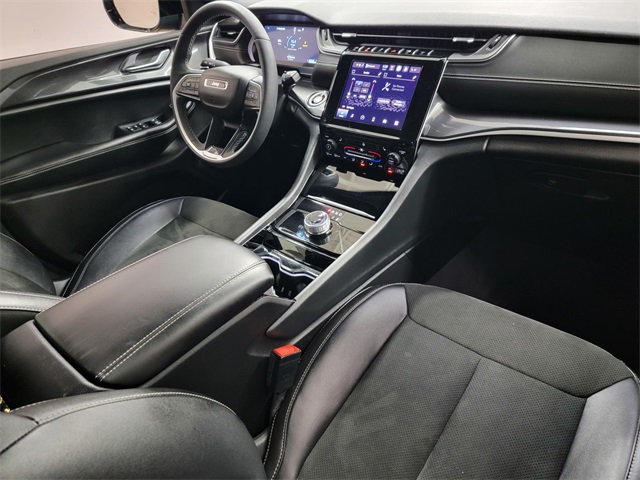 2023 Jeep Grand Cherokee Altitude photo 33