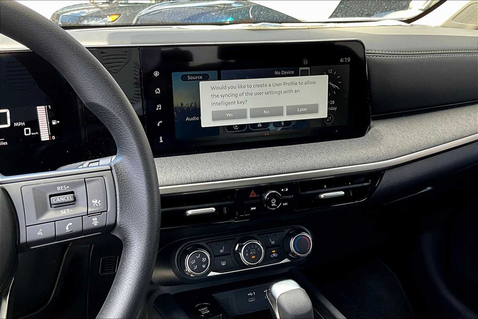 2025 Nissan Kicks SV photo 6