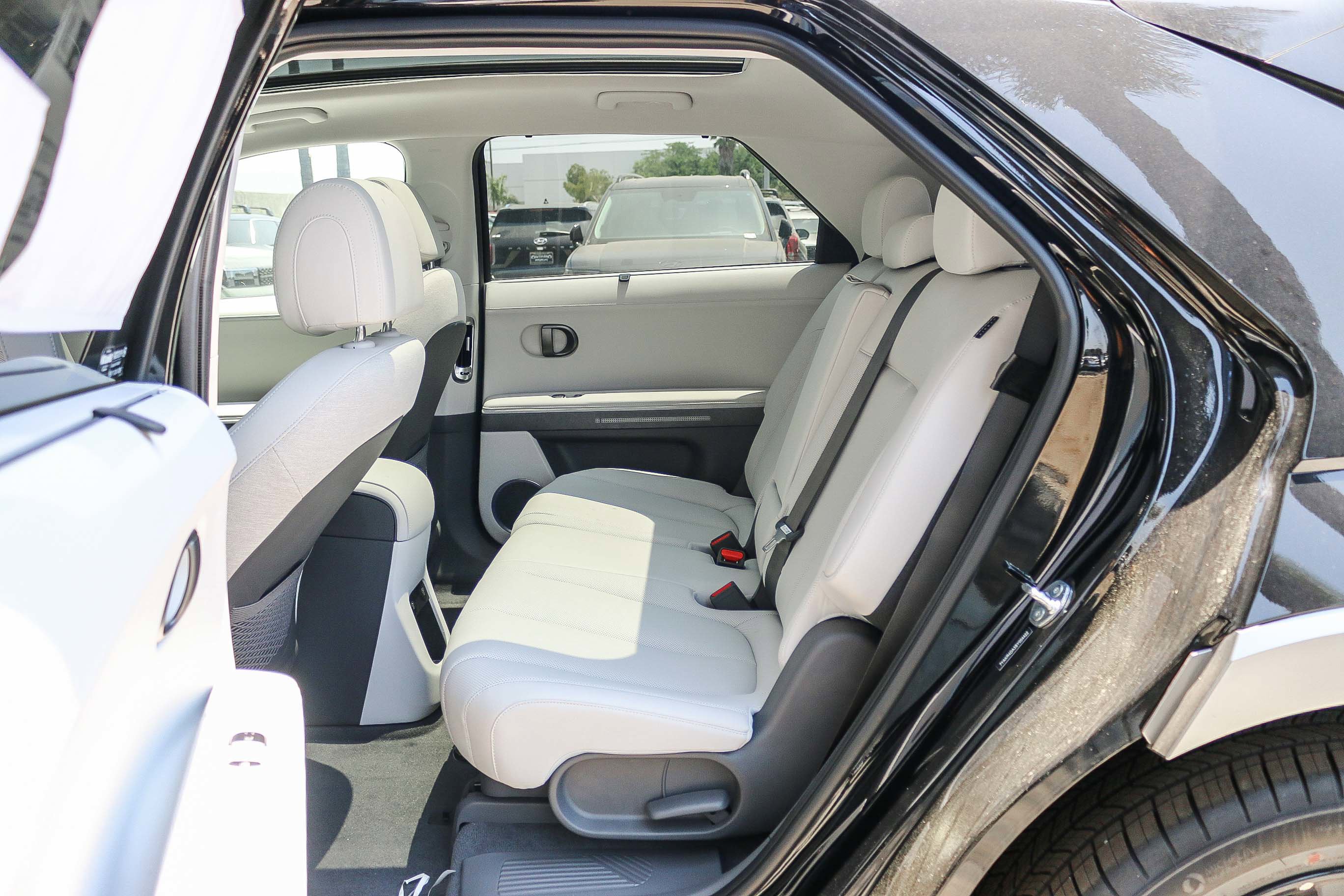 New 2025 Abyss Black Hyundai Limited image 20