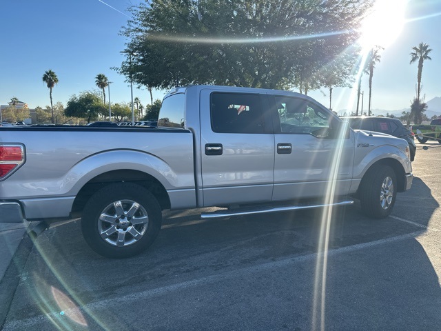 2013 Ford F-150 XLT photo 2
