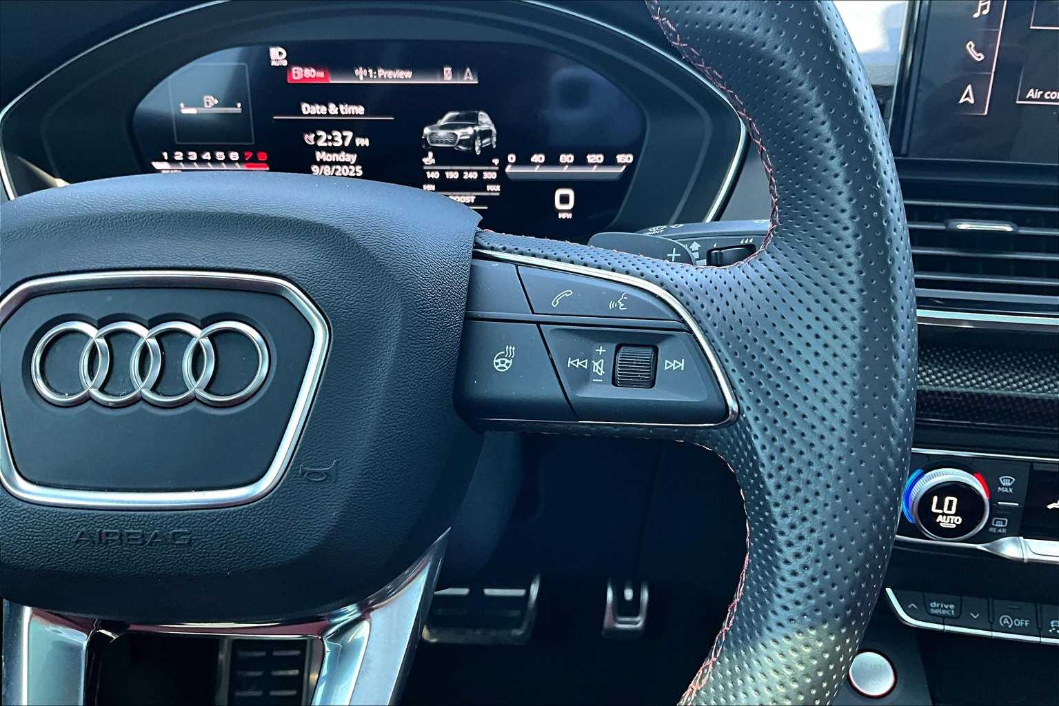 2023 Audi SQ5 Premium Plus photo 42