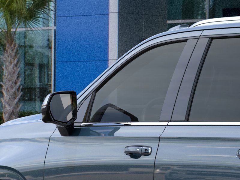 2025 Chevrolet Suburban Premier photo 7