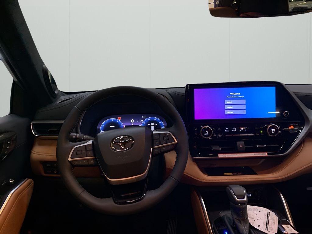 2025 Toyota Highlander XLE XSE Platinum Limited photo 13