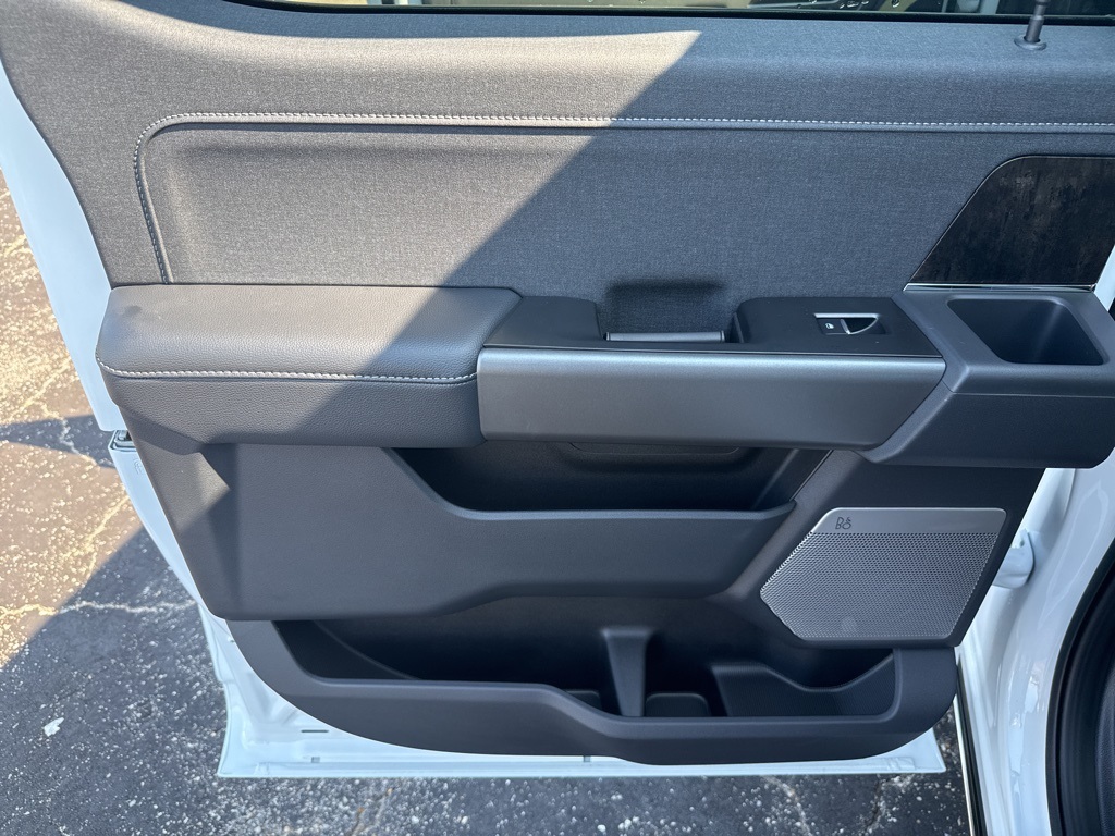 2026 Ford F-250 Lariat photo 21