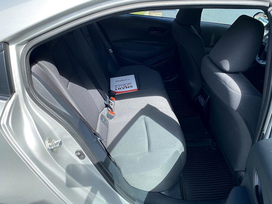 2023 Toyota Corolla LE photo 12