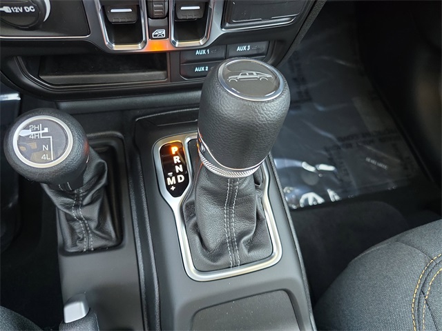 2025 Jeep Gladiator Sport S photo 17