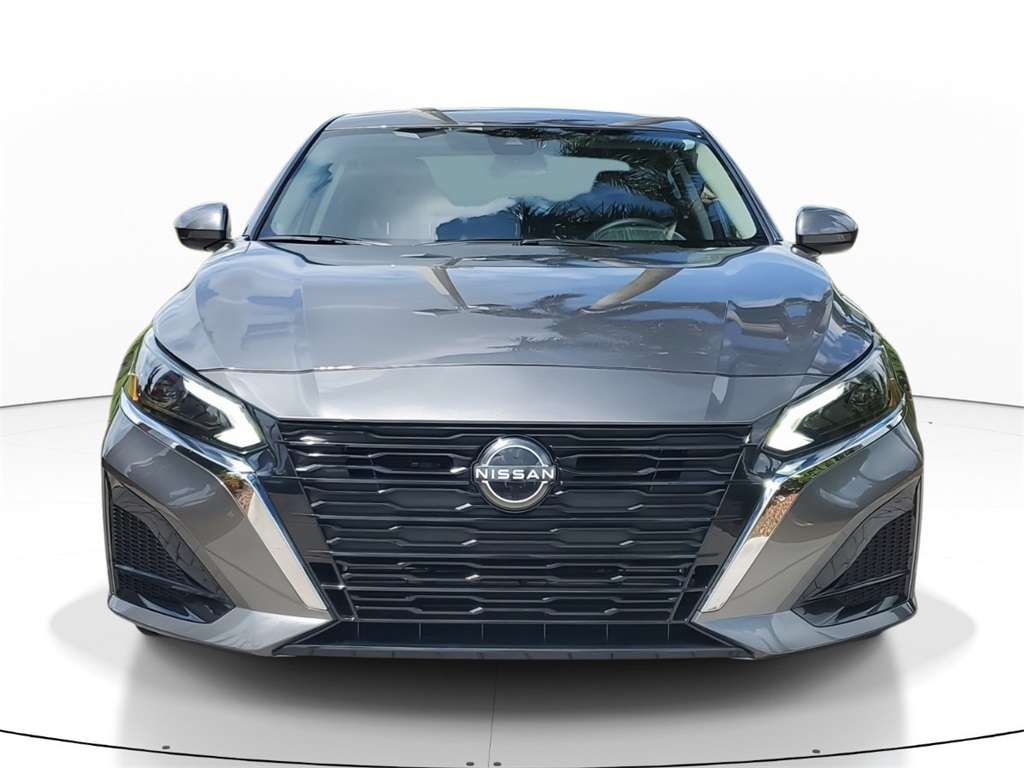 2025 Nissan Altima 2.5 S photo 3