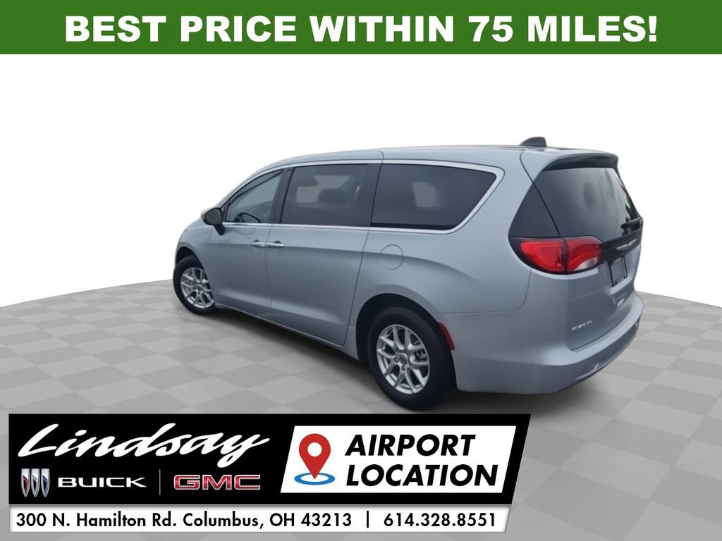 2023 Chrysler Voyager LX photo 6